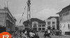 Foto Perbaikan Jaringan listrik dan Penerangan Kota Bandung yang akan menjadi tuan rumah Konferensi Asia-Afrika pada 12 Maret 1955.