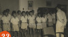 Foto Menteri Sosial Dr. Sjamsuddin Sutan Makmur saat berinteraksi dengan Anak-anak dari Pulau Edam di Kementerian Sosial, 23 Juli